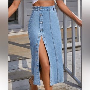 Never been worn. Jean skirt.